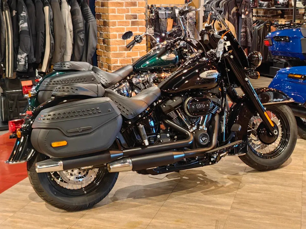 Harley-Davidson Heritage 114 Softail Vivid Black 2022 с НДС