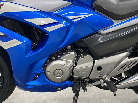 Suzuki GSR250F , 2016