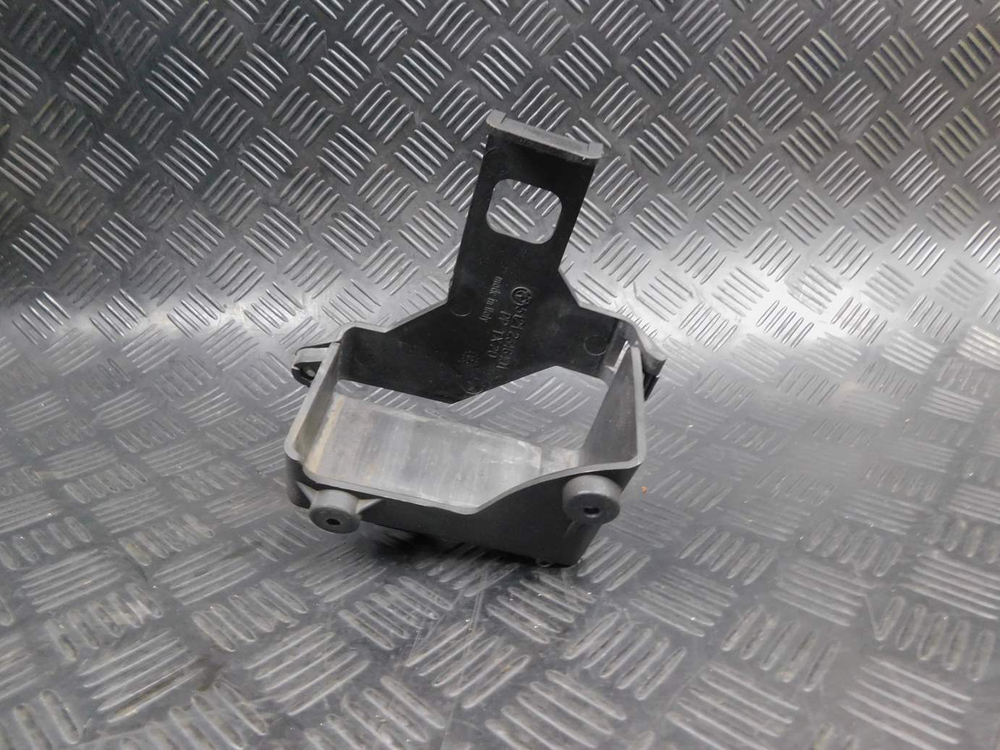 Пластик АКБ BMW F650 1996