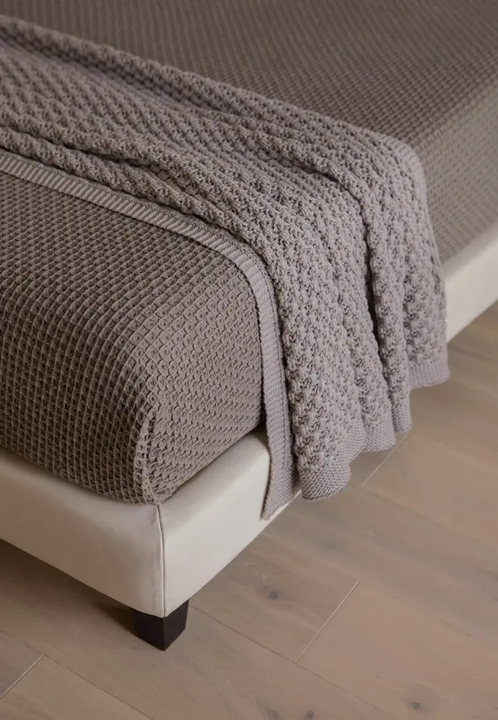 Покрывало BOUCLE 220x240 серо-коричневый