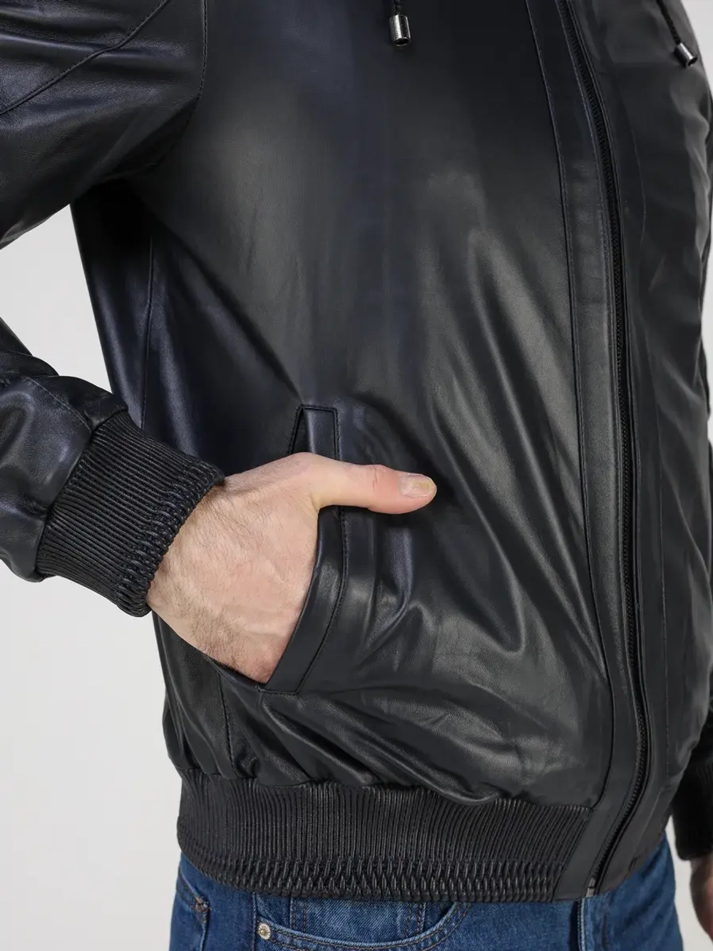 Куртка кожаная натуральная с капюшоном