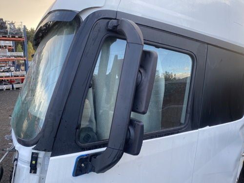 Зеркало (дефект) заднего вида боковое левое 2024г