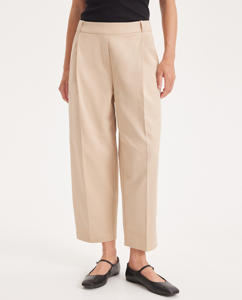 Объёмные брюки с защипами