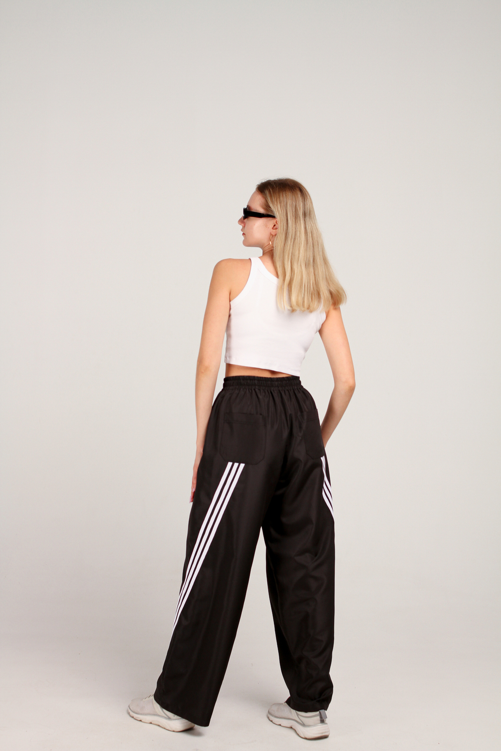 Штаны с лампасами crystal женские