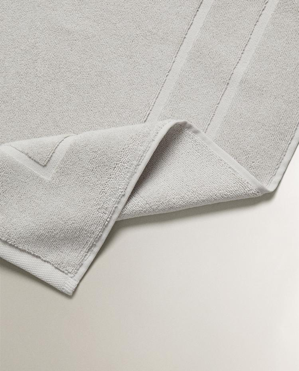 ZARA HOME ХЛОПКОВЫЙ НЕСКОЛЬЗЯЩИЙ КОВРИК ДЛЯ ВАННОЙ, СЕРЫЙ