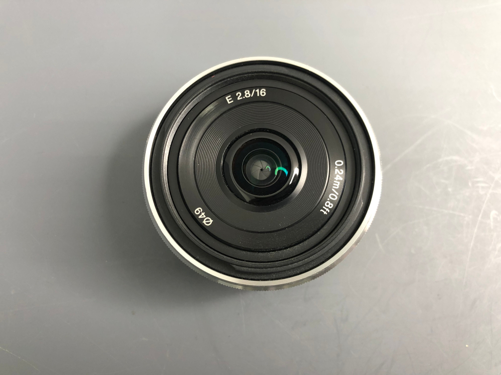 Sony 16mm 2.8 E