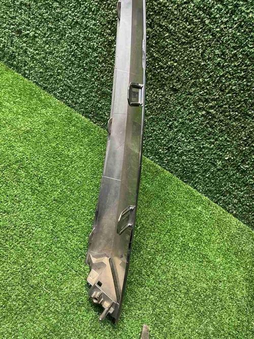 Молдинг решетки радиатора Lexus RX 4 (2015-2019)