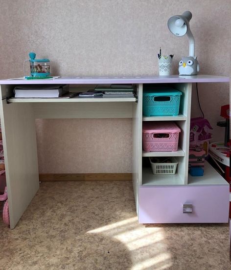 Стол письменный КЕЙТИ правый