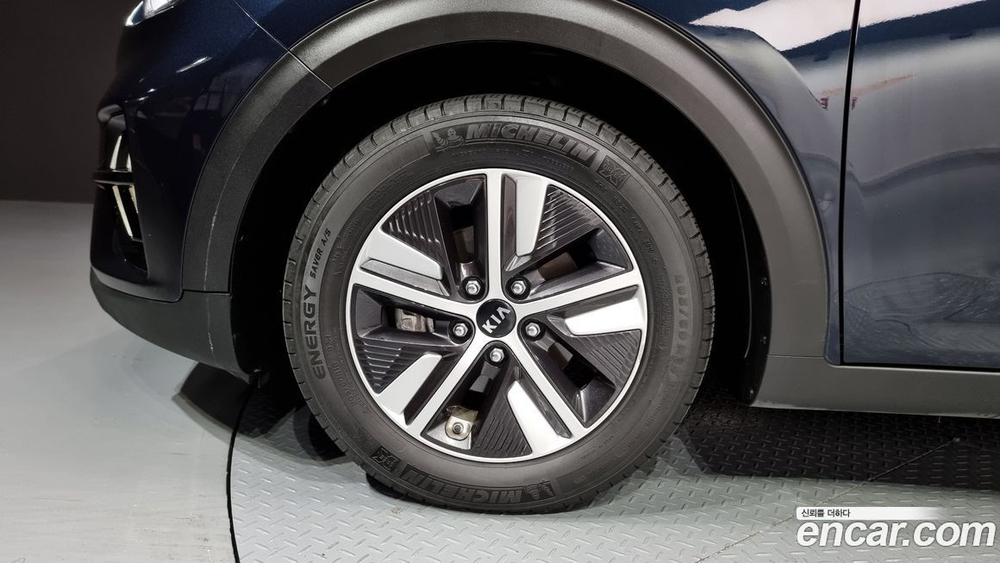 Kia The New Niro 1.6 HEV (04.2020)