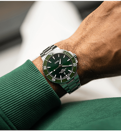 Oris Aquis Date 01 733 7789 4157-07 8 23 04PEB