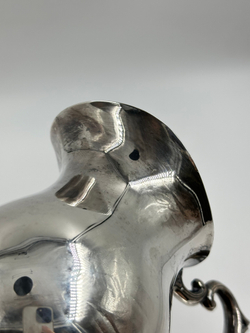 Молочник на ножках Sheridan