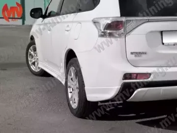 Клыки заднего бампера Broomer Design  для Mitsubishi Outlander