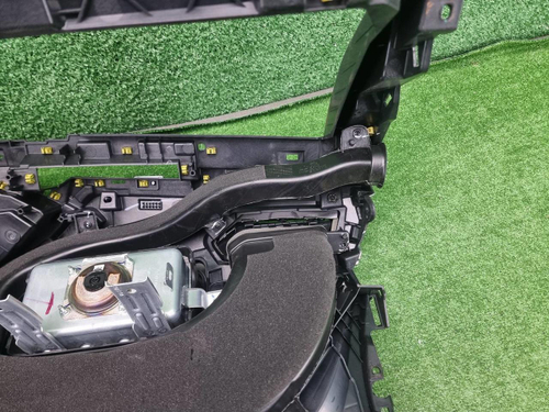 Торпедо Geely Tugella (2019-2024)