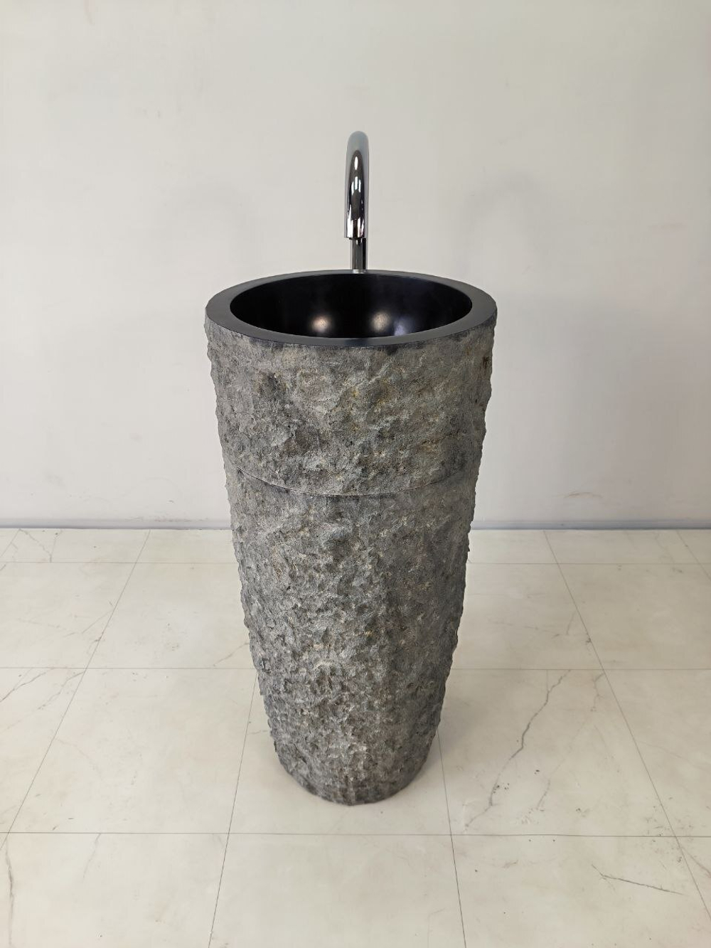 Раковина напольная из андезита Pedestal Black Marmo MN-65921 40х40х90 из натурального камня