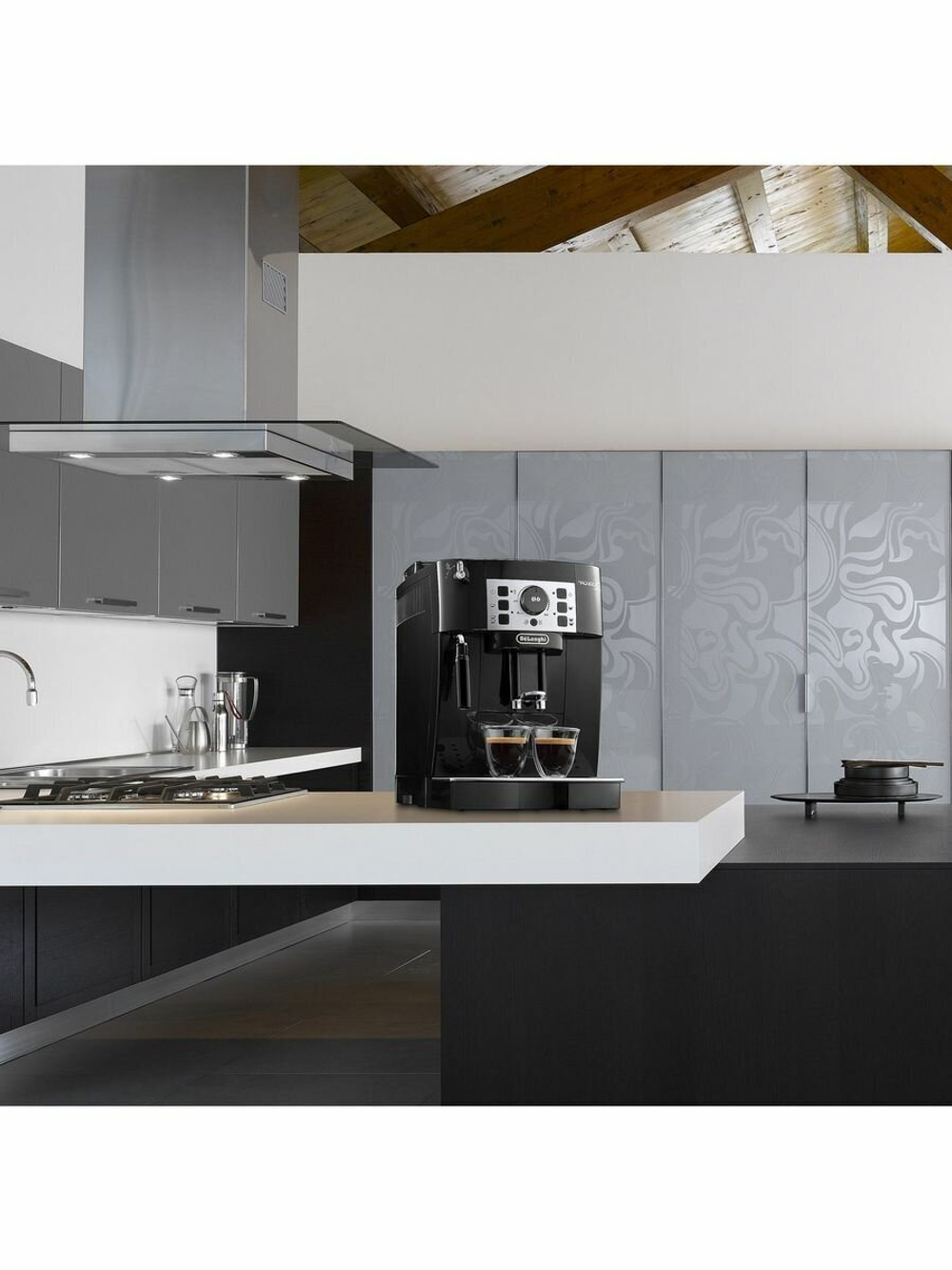 Кофемашина DeLonghi ECAM 22.110.B черная (ECAM 22.110.B )
