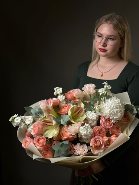 Авторский букет «Элегантная палитра»