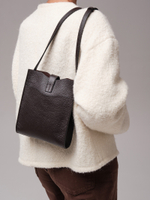 Женская кожаная сумка кросс-боди DBR 30919 темно-коричневый