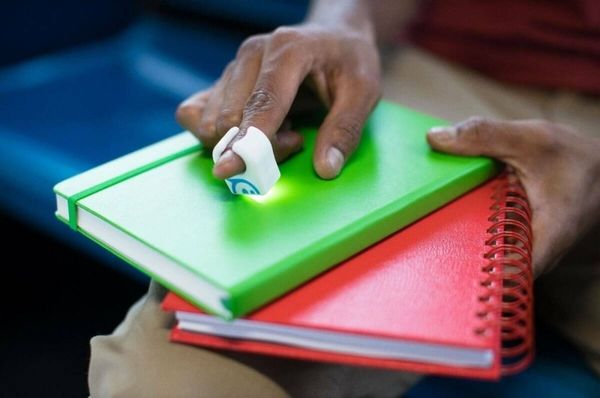 Sphero Specdrums (2 кольца) — музыкальная игра, которая оживляет цвета