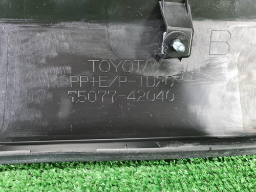 Накладка двери задняя правая Toyota RAV4 5 XA50 (2018-н.в.)