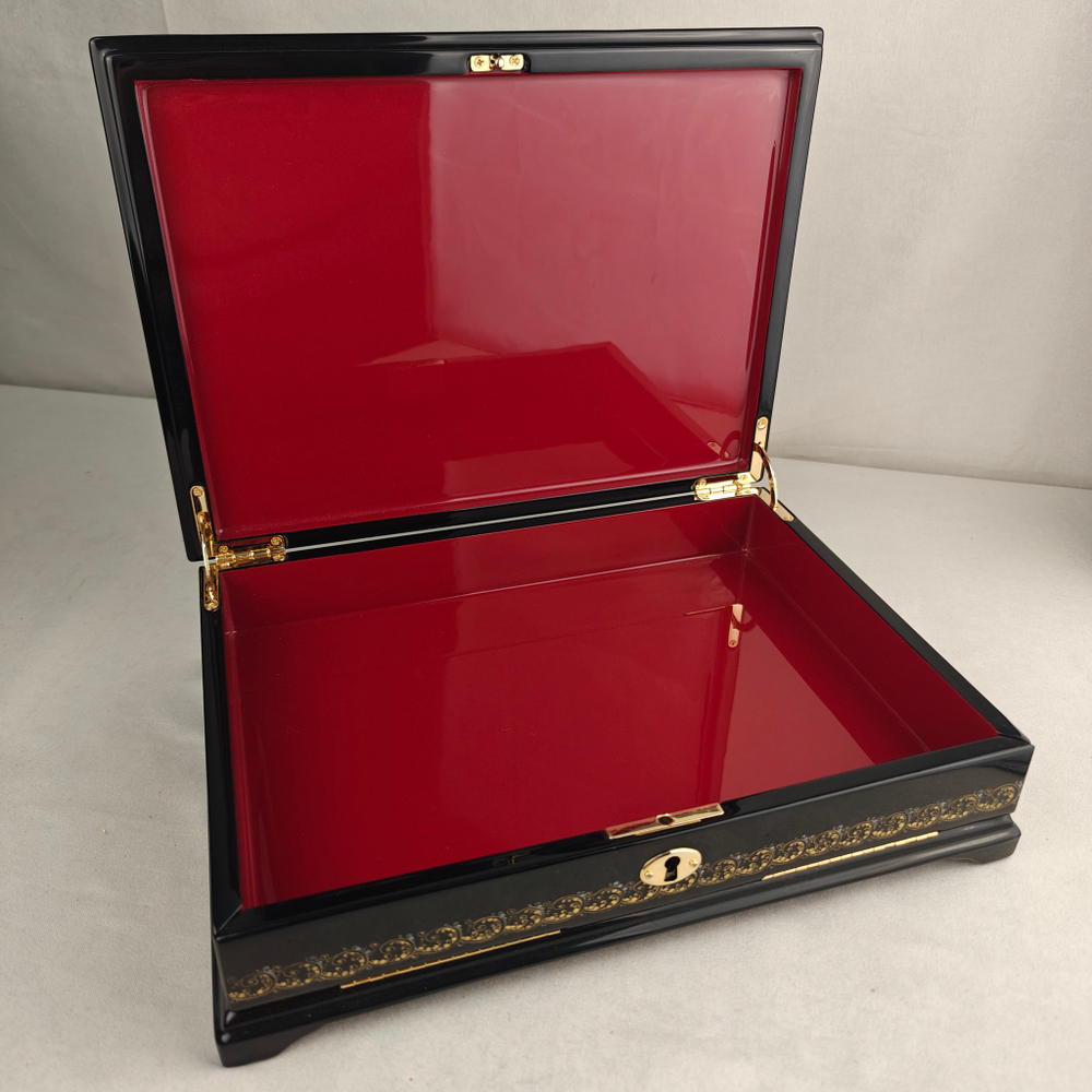 Шкатулка для бумаг А4 "Москва"