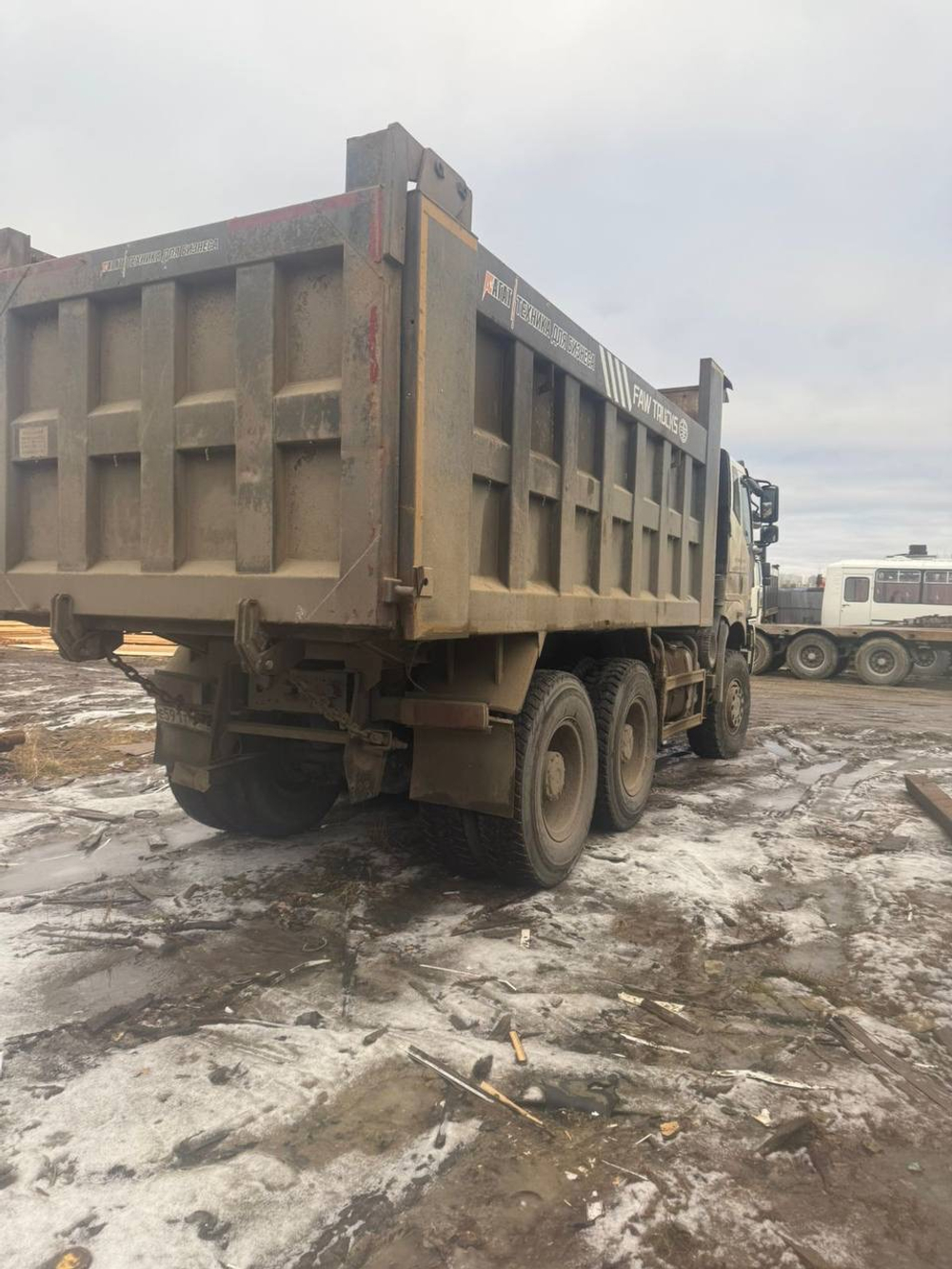 FAW J6 6x6 Самосвал CA3250P66K24L1TE5 (Дизельный, 11,1 л, 420 л.с., МТ)