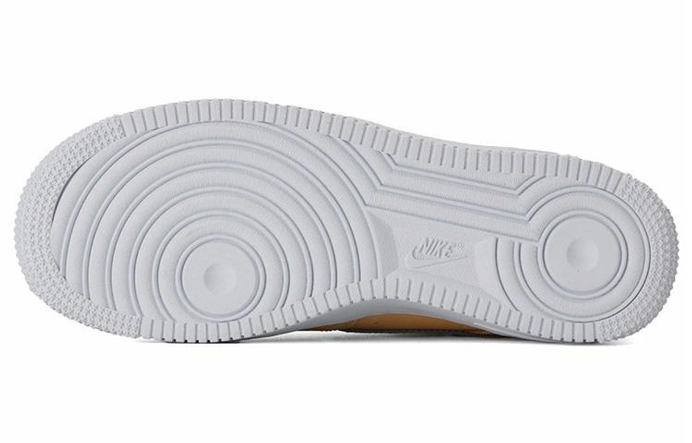 Кроссовки Nike Air Force 1 Low 07 Ess (Женская размерная сетка)