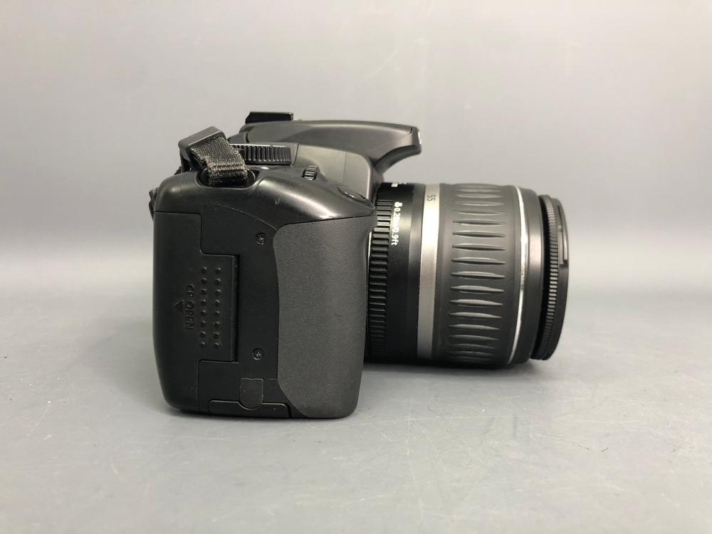 Canon EOS 400D + kit EF-S 18-55mm 3.5-5.6 ll