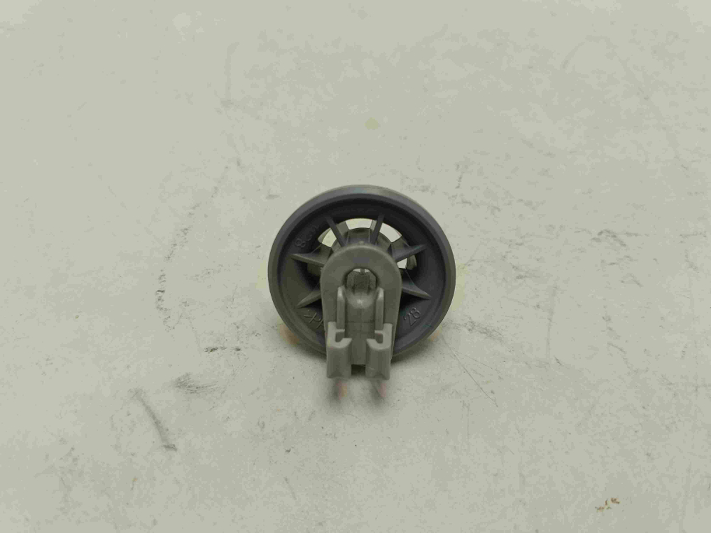 SMV24AX01R/48 ктп25 Ролик нижней корзины для посудомоечной машины Bosch SMV24AX01R/48 б/у
