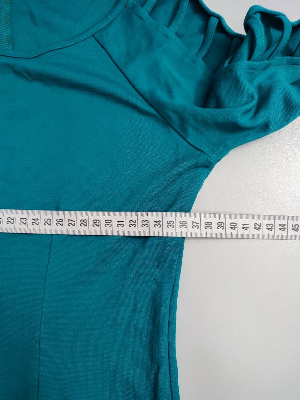 Платье на молнии сзади 40 размер