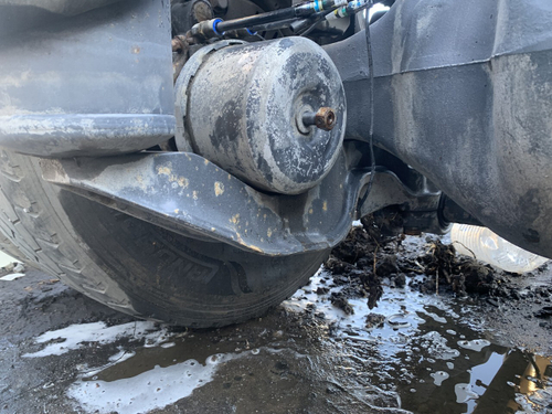 Кронштейн пневморессоры левый 2017 г.