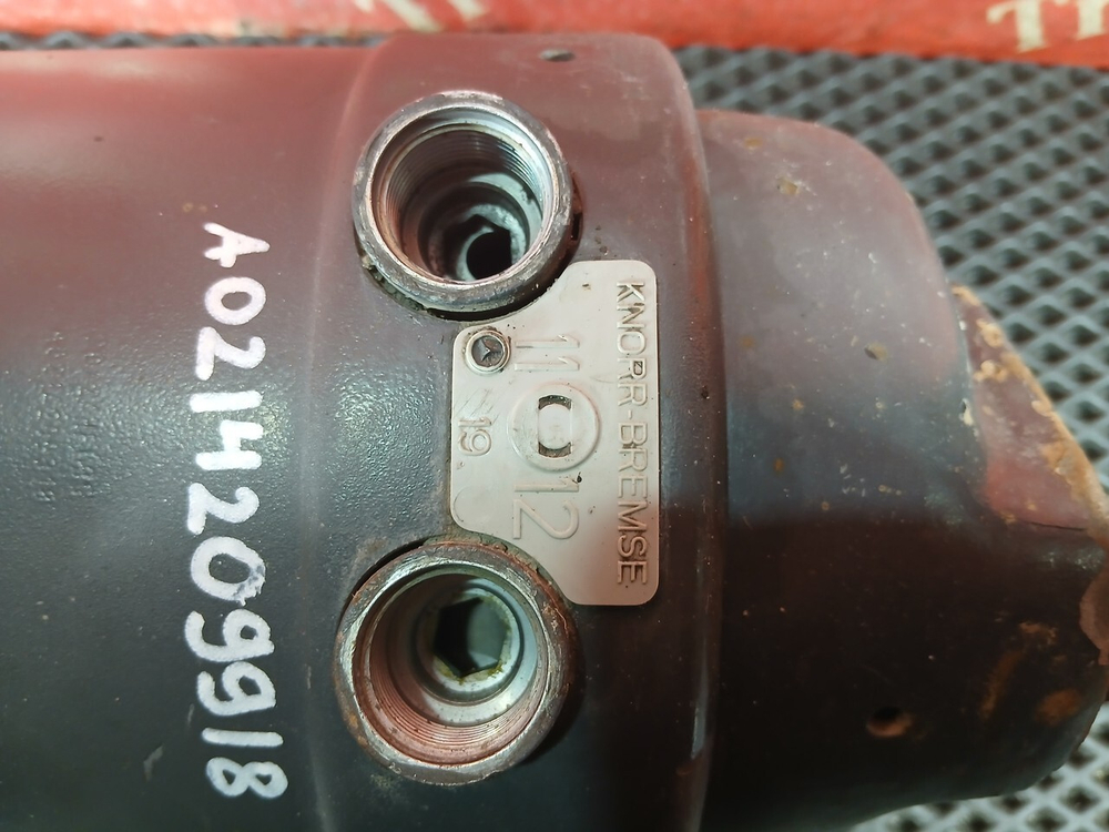 Энергоаккумулятор задний 2019г.