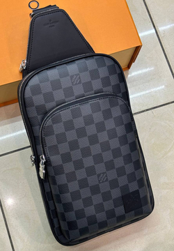 Слинг Louis Vuitton