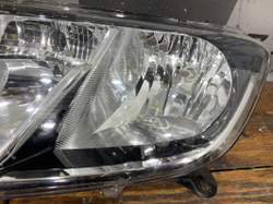 Фара левая Lada Largus 21-нв Б/У Оригинал 8450092037