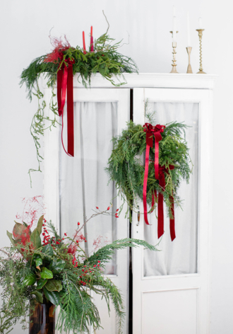 Новогодние букеты и композиции