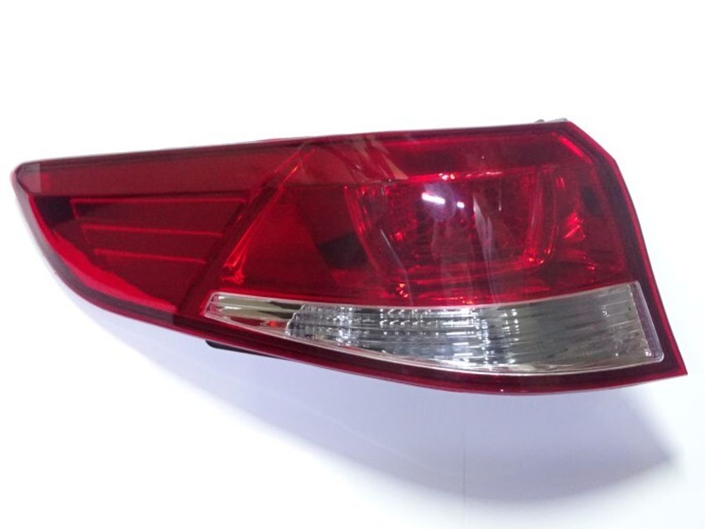 Фонарь задн. в сб. Kia Rio с 2015 г. лев. наруж. (COMPONENT)