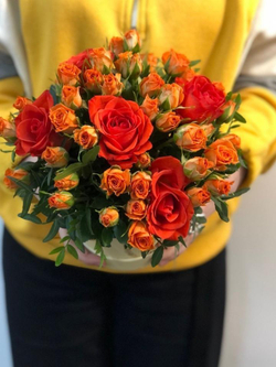 Цветы в коробке Оранжевое настроение