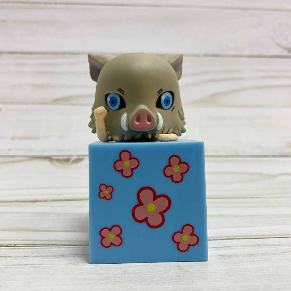 Фигурка "Клинок рассекающий демонов - на кубе"