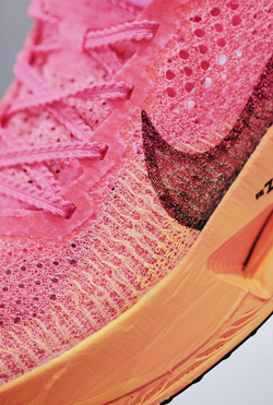 Мужские кроссовки Nike ZoomX Vaporfly Next 3 'Hyper Pink Laser Orange' DV4129-600