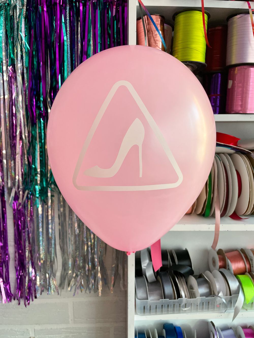 Шар с надписью на девичник 30 см 1/15 Туфелька. Розовый (БГ-17)  Изображение2