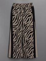 Костюм для девочки на осень