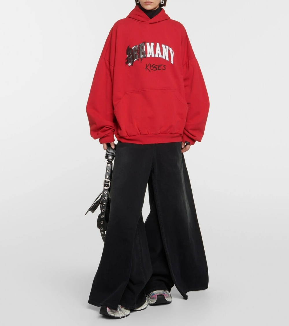 Худи Balenciaga Many Kisses