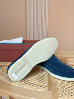 Лоферы Loro Piana Summer Walk с мехом