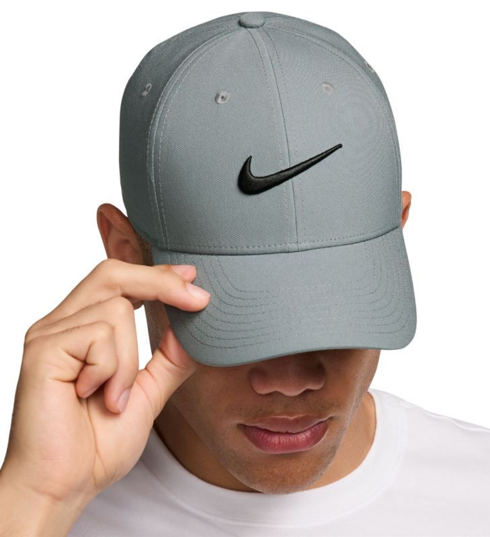Теннисная кепка Nike Dri-Fit Club Structured Swoosh - серый