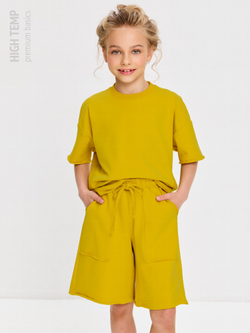 Костюм оверсайз с футболкой и шортами