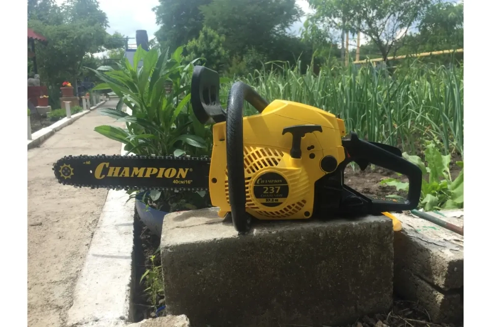 Бензопила CHAMPION 237-16"-3/8-1,3-56 (1,5 кВт легкий старт 4,7кг)