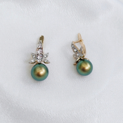 "Бралиса" серьги в золотом покрытии из коллекции "Жемчужная рапсодия" от Jenavi  с английским замком