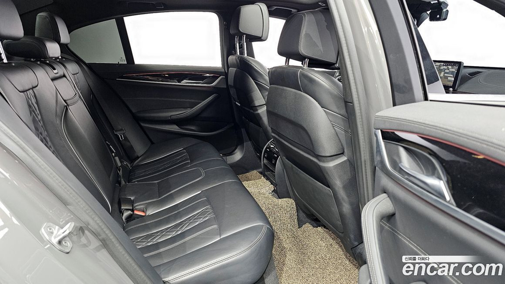 BMW 5 Series (G30) 523d M Sports (11.2020)