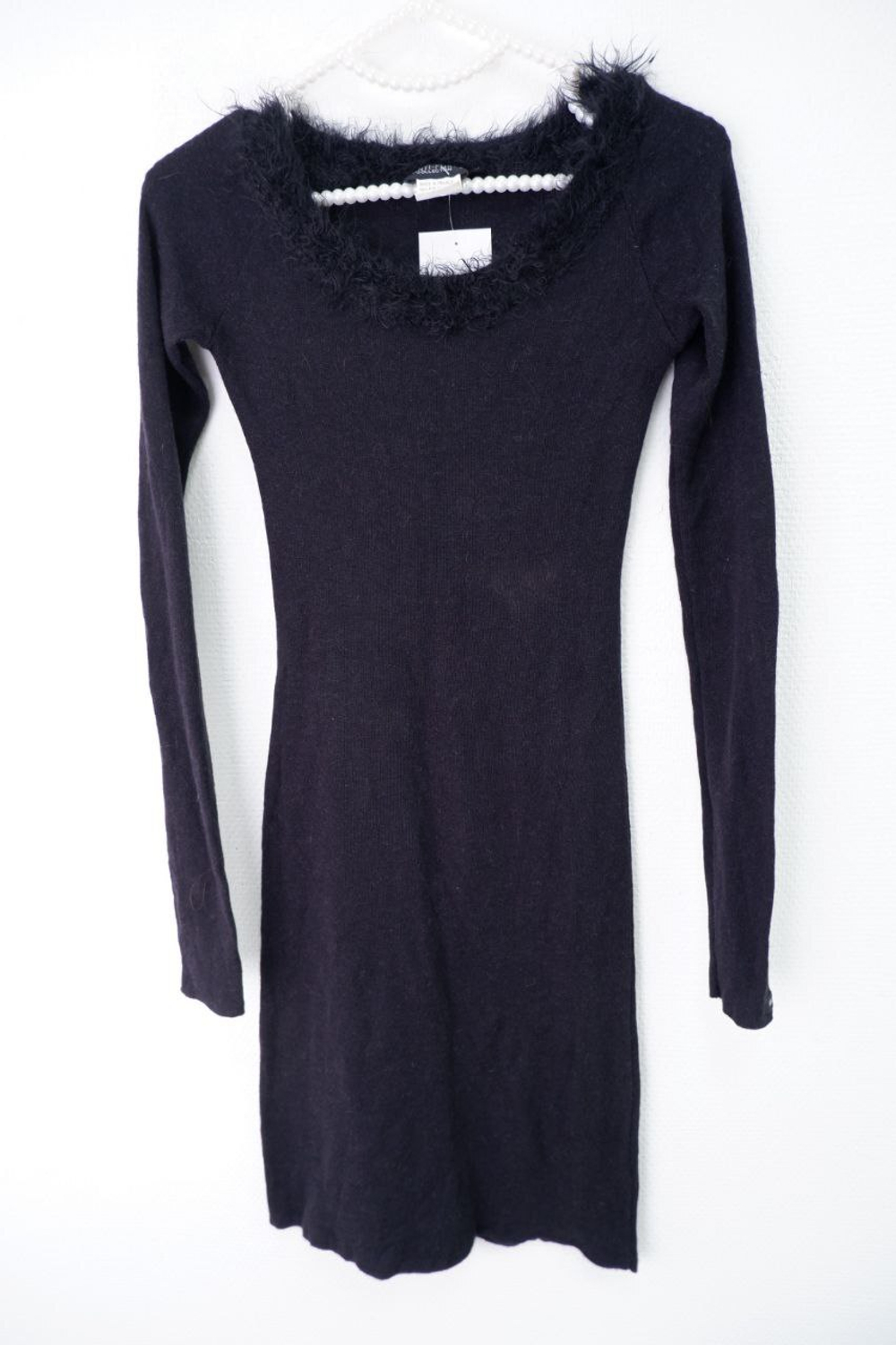 Платье Anti-Flirt красивое 40 размер