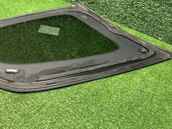 Форточка задняя правая Chery Tiggo 8 Pro (21-24)