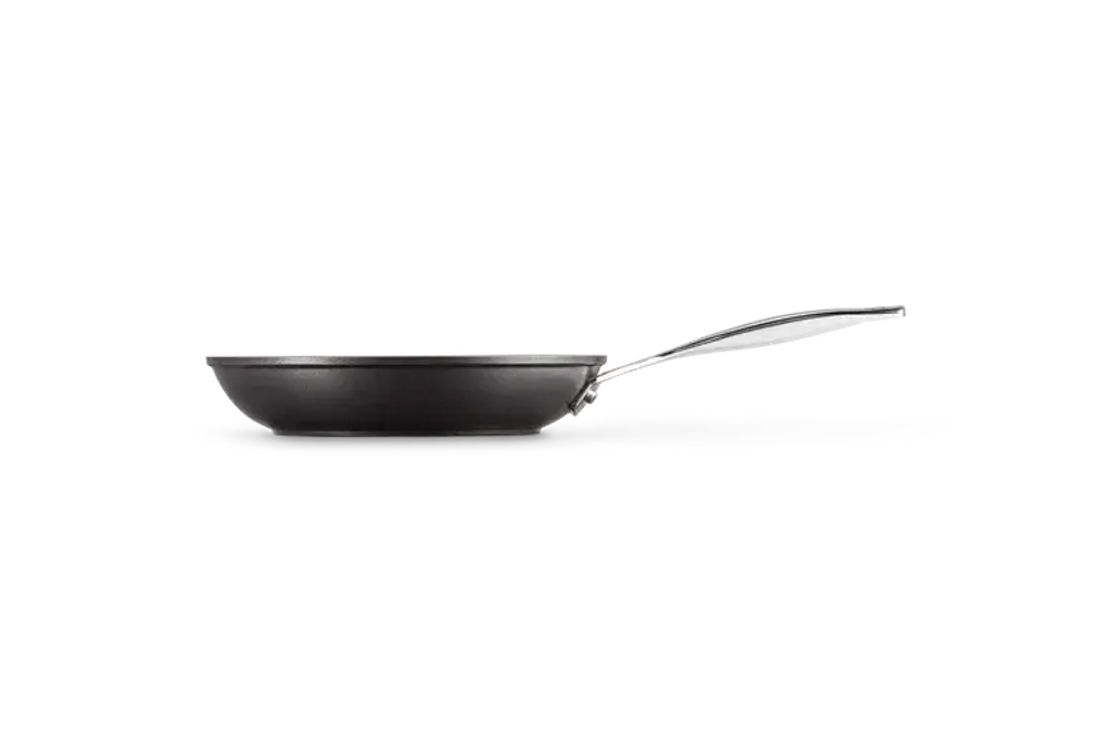 Le Creuset Сковорода с антипригарным покрытием 22 см.